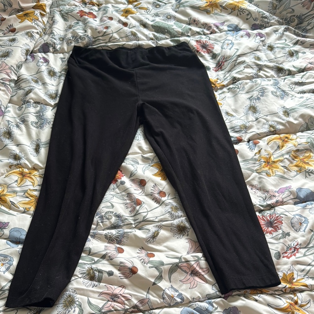 Time and Tru Black Leggings with Stretchy Fit
